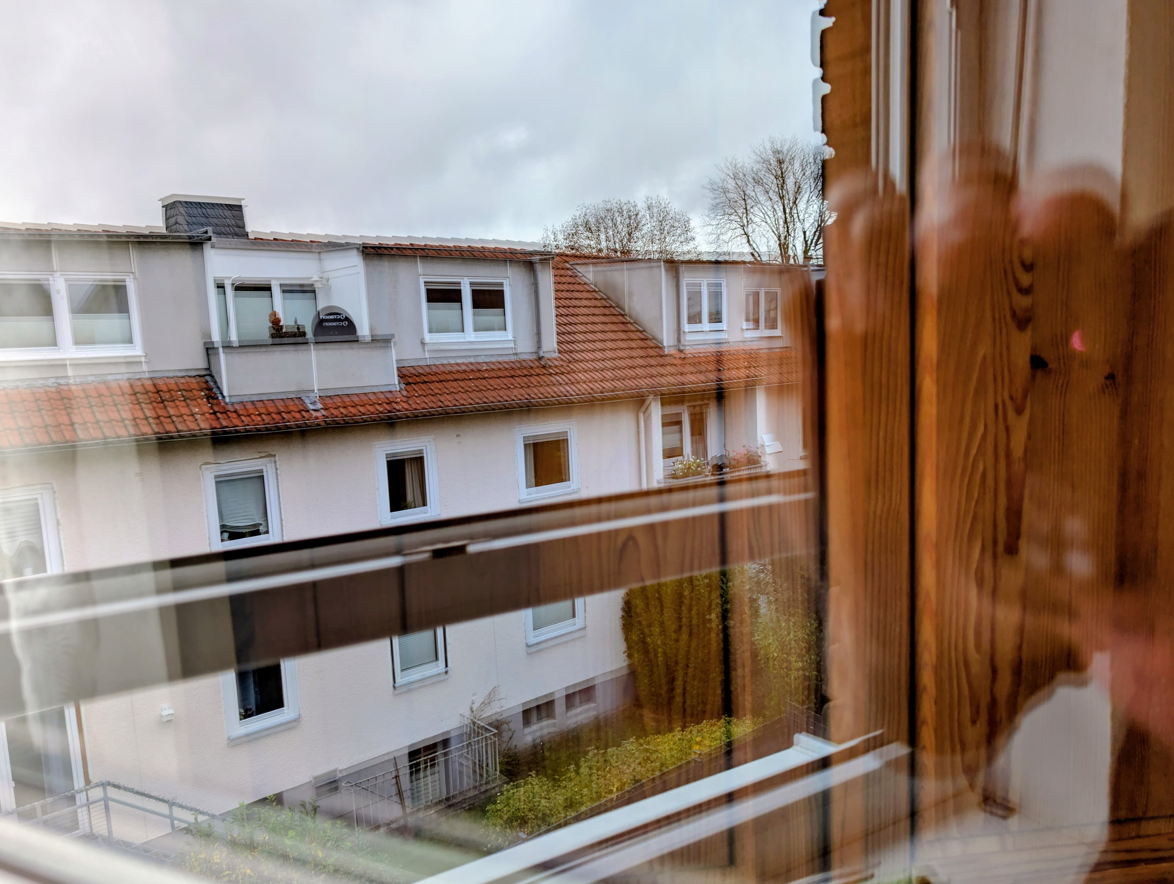 Sauber gereinigte Fensterfront nach der Reinigung